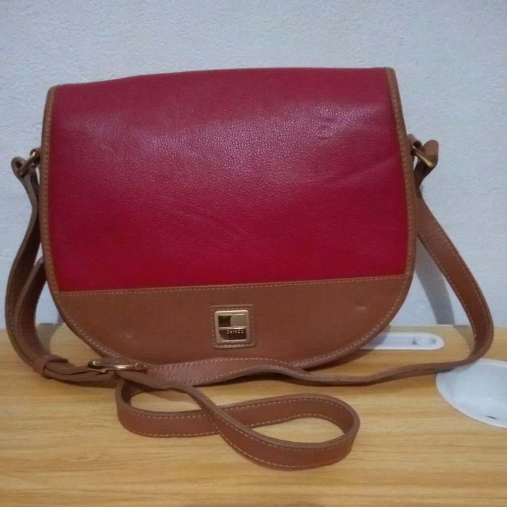 Tas SELEMPANG/ Sling Kulit "CAPACCI " Asli