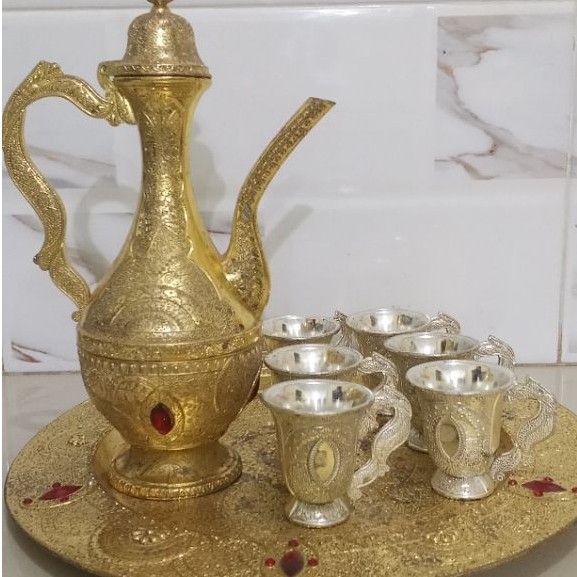 Set Teko dan Cangkir Arab Warna Emas dengan Piring Saucer Dekorasi Rumah