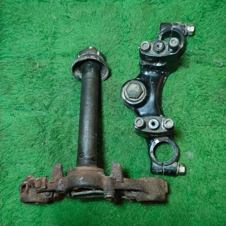 T SEGITIGA ORIGINAL SUZUKI TRS 118