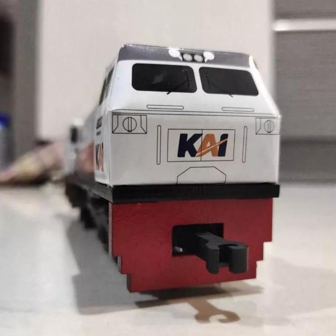 Mainan Anak Lokomotif Kereta api CC 206