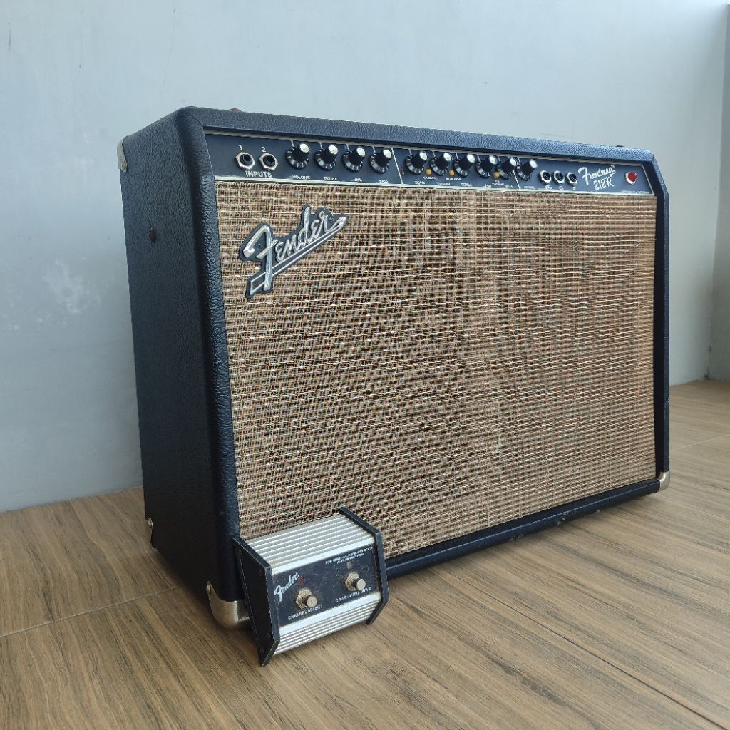 Fender Frontman 212R Ampli Gitar Second Original