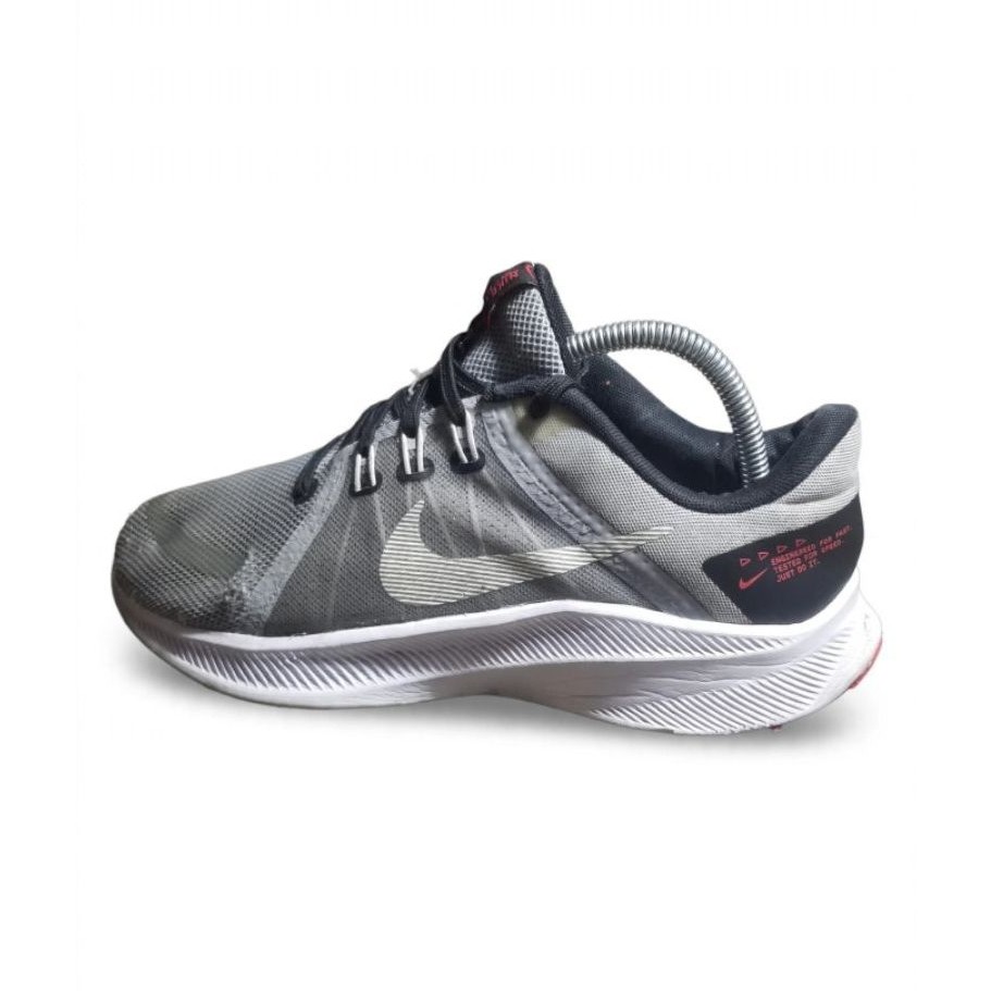 Sepatu Nike Quest 4 Grey Running - bekas berkwalitas - Size 40.5 insol 25.5cm