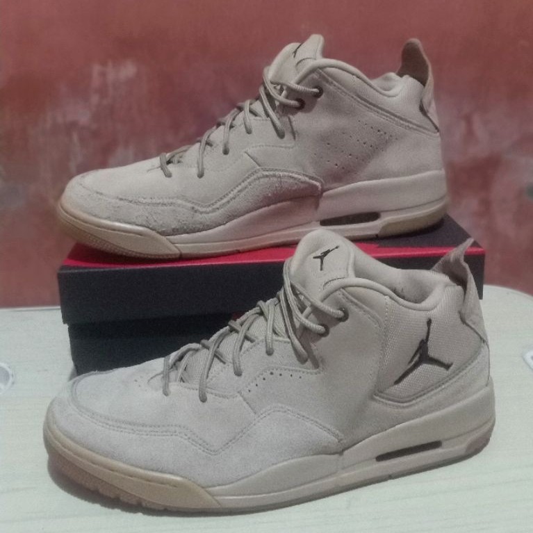 sepatu basket second size 45