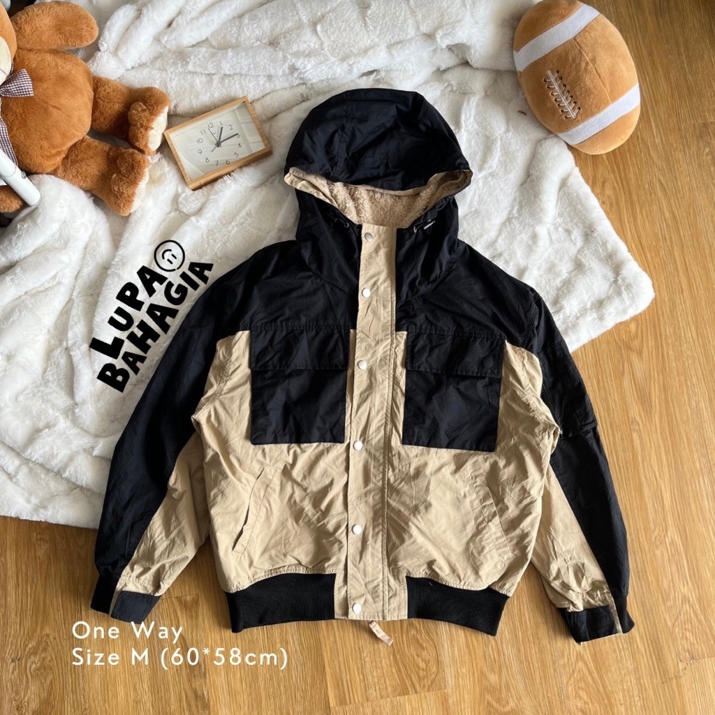 ONE WAY Khaki-Black Outdoor Jaket size M Boxy • 100% Original