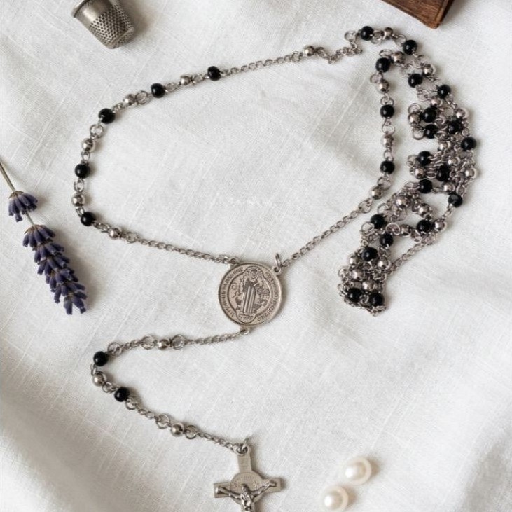 Kalung Rosario Titanium Benediktus Black Silver