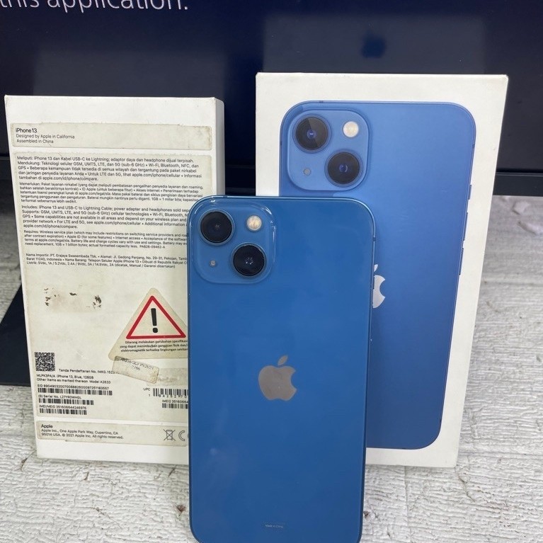 IPHone 13 128 blue bekas garansi ibox