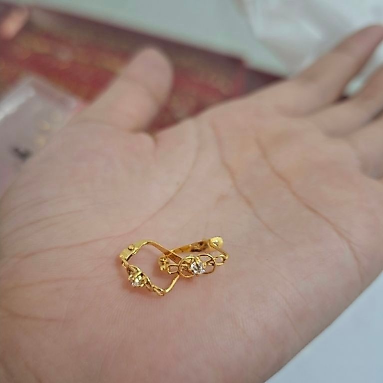 anting jepit emas muda 05gram