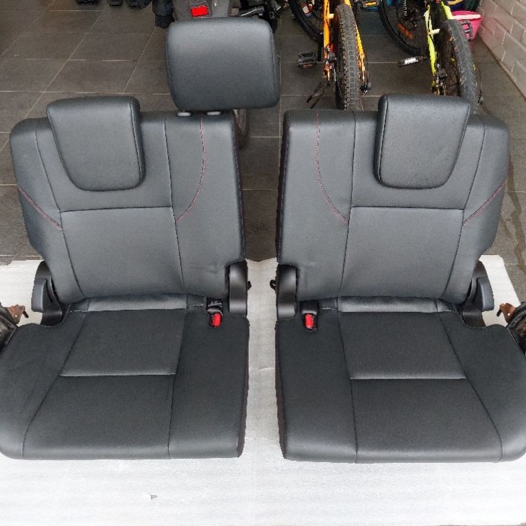 Jok Belakang Innova Venturer 2021-2022 Original Toyota