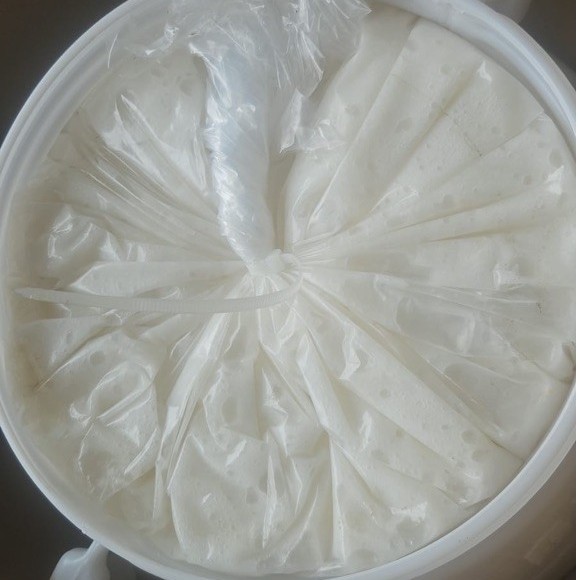 Cream Galonan KW 1 Putih Bersih