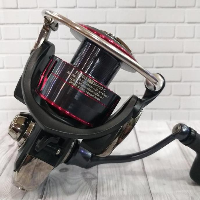 Reel Daiwa FUEGO LT 3000D-C
