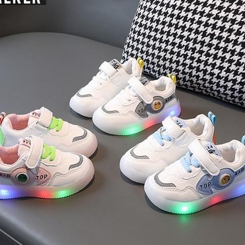 Lkm455 Sepatu Sport Anak Unisex Casual Bayi Dengan Lampu Led Sekolah 1Kg 4Pc Little Kuma