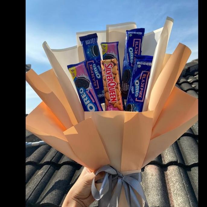 bucket snack valentine_buket snack wisudah_Hadiah murah Bandung