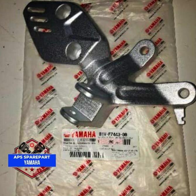 Original Footrest-Dudukan Footstep Bagian Depan Kiri/Kanan Xsr 155 Asli B1V-F7442-00 / B1V-F7443-00 