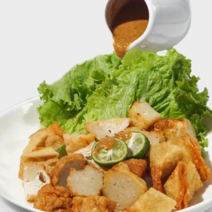 

(Good) Low Cal Grilled Batagor (Mackerel) with Peanut Sauce. Healthy Diet