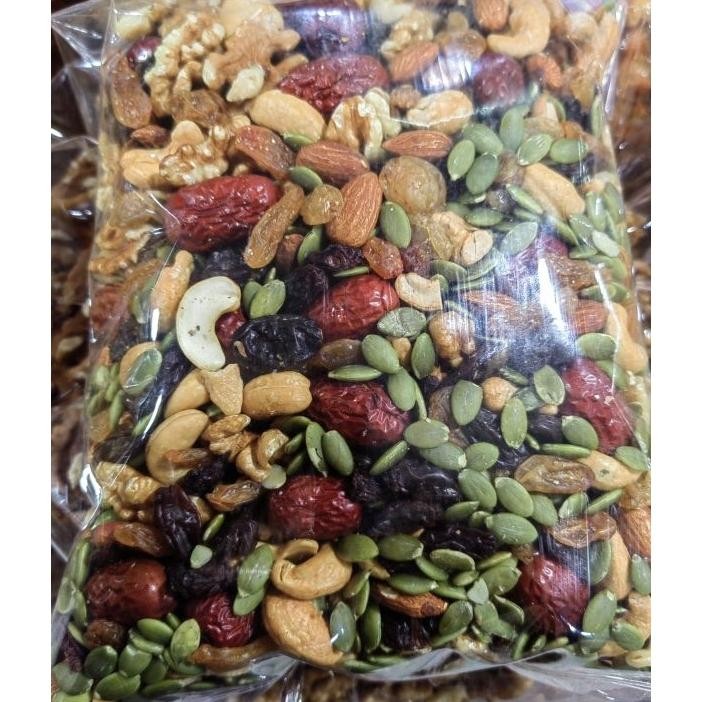 

Cemilan Sehat Trail Mix Gram