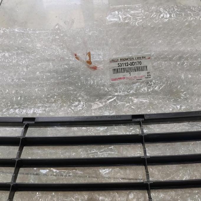 grill grille kisi kisi bumper bemper depan bawah yaris 2010 2011 2012 ori