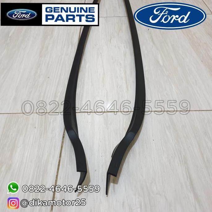 R List Kaca / Pelipit Kaca Depan Ford Fiesta Original