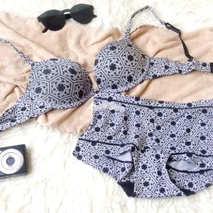 BRA SET LASENZA BH ( LA SENZA VS PIERRE CARDIN WACOAL VICTORIA SECRET