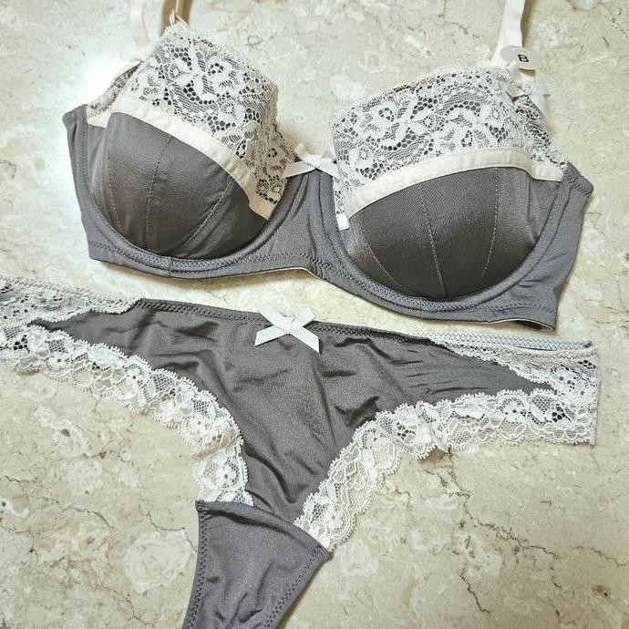 BRA SET H&M THONG G STRING SEXY POLKADOT ( WACOAL LULUDI HNM HM ZARA