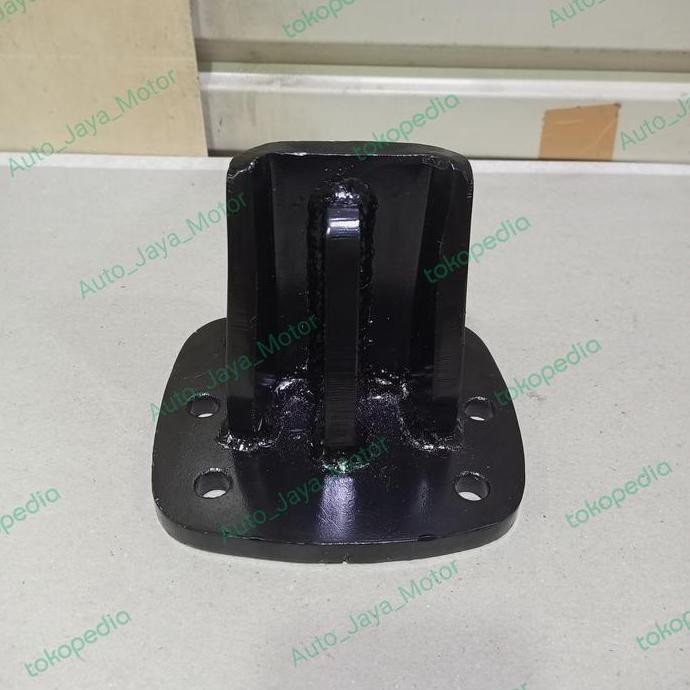 Hanger Helper Rear Hanger Belakang NKR71 Euro Lb 6 Orinal