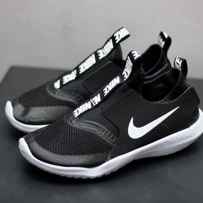 (Good) Sepatu anak original nike flex runner black white