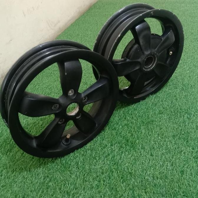 velg vespa primavera ring 11
