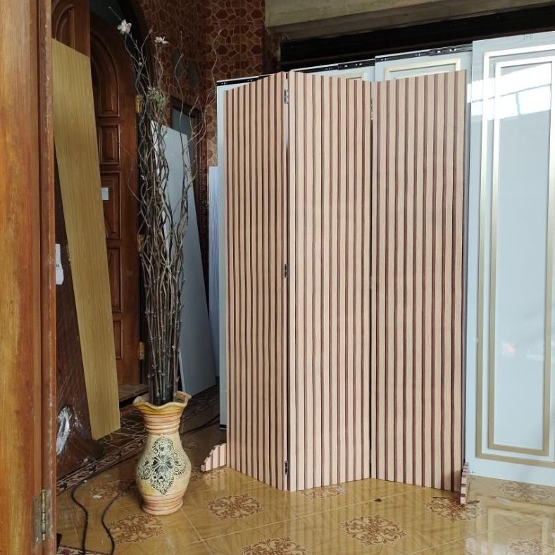 Skat Ruangan Minimalis M8 Kayu Mahoni Anti Air