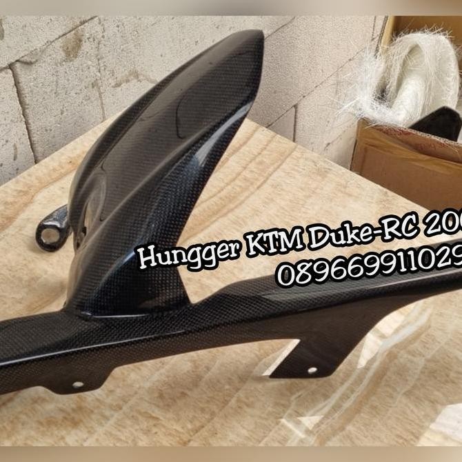 Hungger-Spakbor Kolong Carbon Kevlar KTM Duke-RC 200-250-390 Original