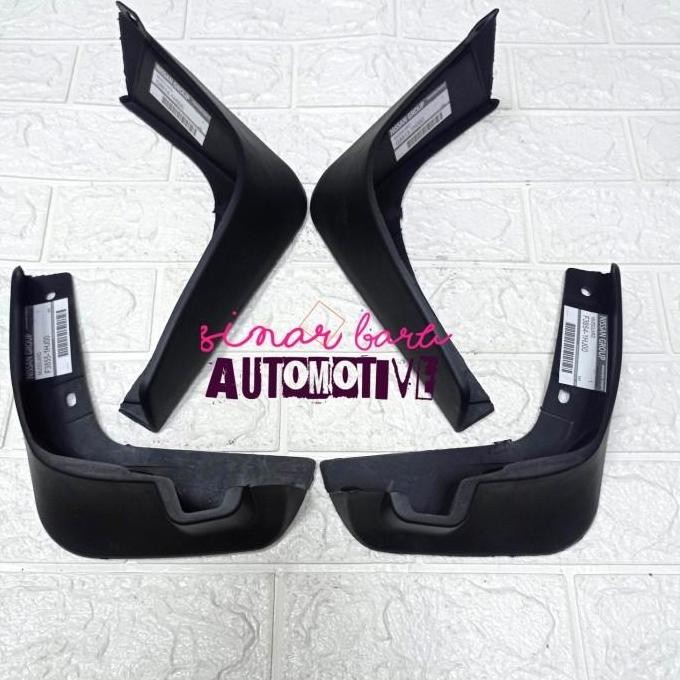 Mudguard Karpet Lumpur Depan Kiri Nissan March Original 1Pc