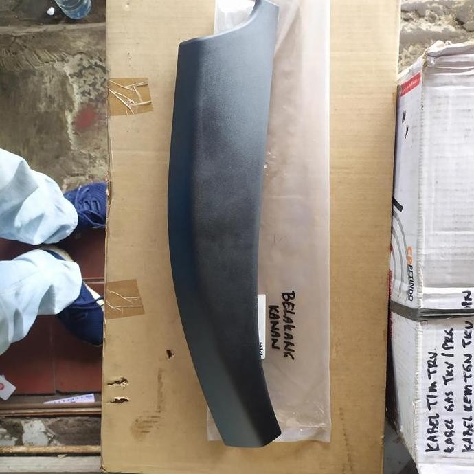 cover roof rack Belakang Kia Sportage 2 th 2005-2008 ASLI