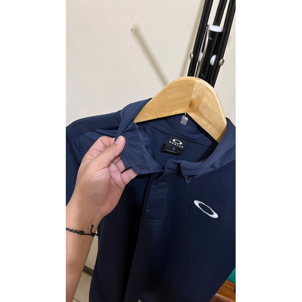 kaos kerah OAKLEY original