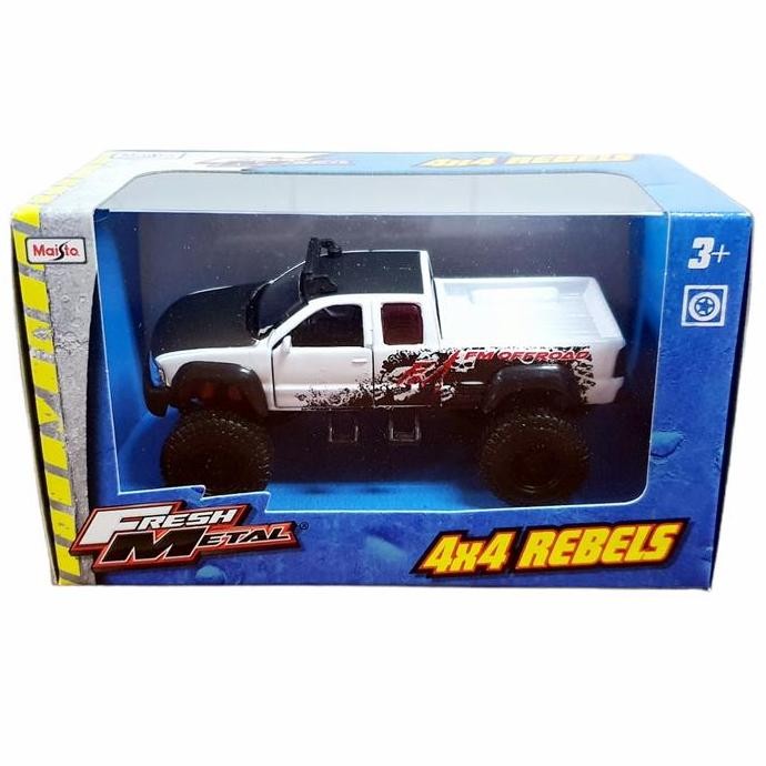 Maisto Diecast 4x4 Rebels 1999 Chevrolet Silverado Skala 1/48 Mainan Anak Fresh Metal Series Toy Mob