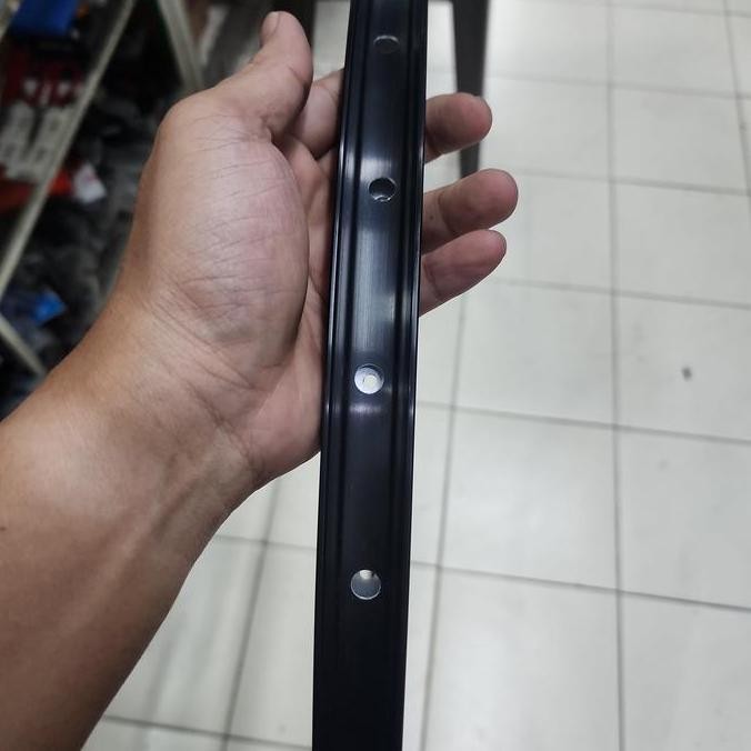 Velg araya 700 dh 21 etro 21-622 lebar hitam 32 hole 20.5mm 700 / 29 in hitam