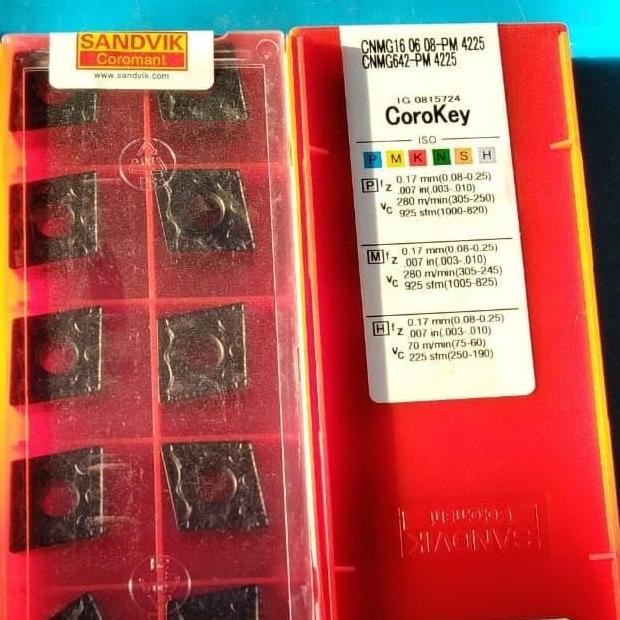 Insert CNMG 16 06 08 PM 4225 merk Sandvik baru