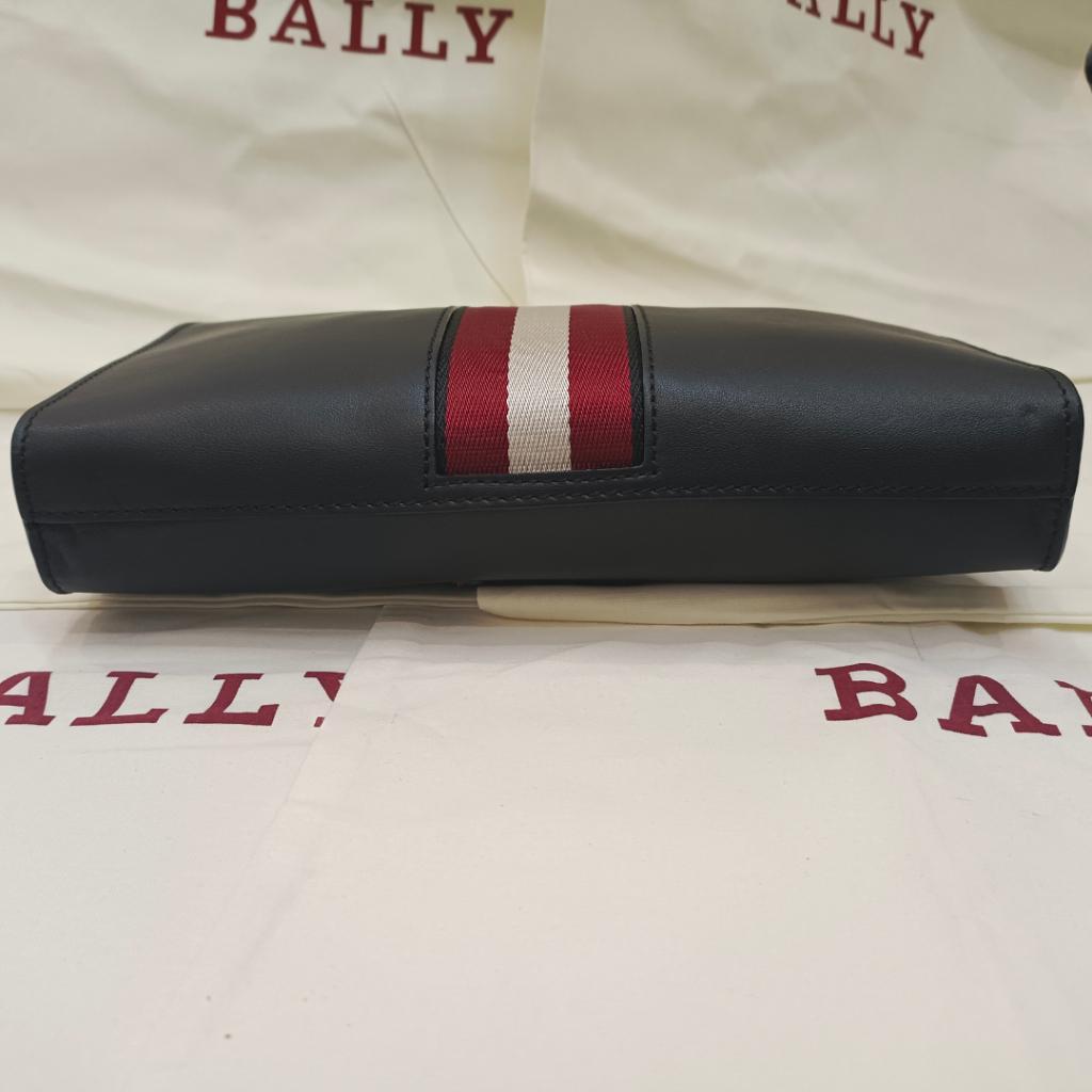 Tas Pria Bally Haig Leather Clutch Bag Full Black Pouch Stripe White