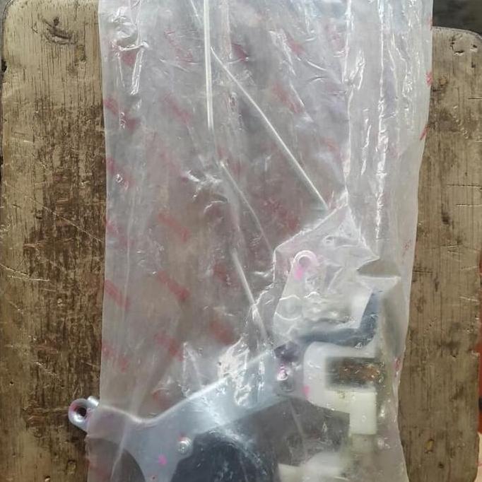 HARGA DISC - Door lock AVANZA/XENIA lama