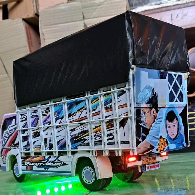 miniatur truk wahyu abadi terbaru