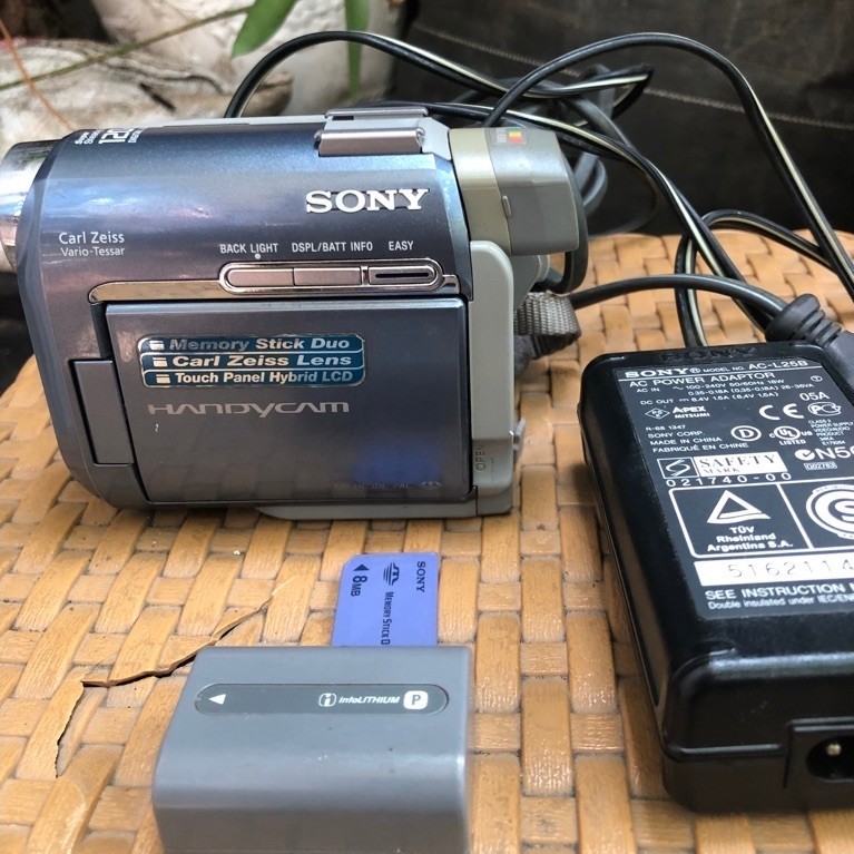 handycam camcorder video sony dcr hc30 mini dv