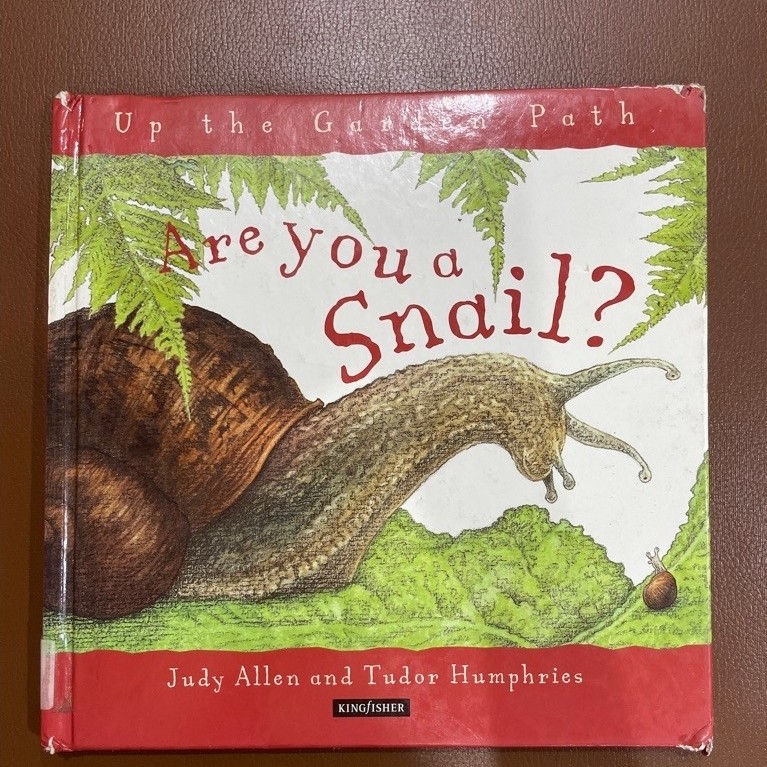 Buku Are You a Snail? By Judy Allen & Tudor Humphries
