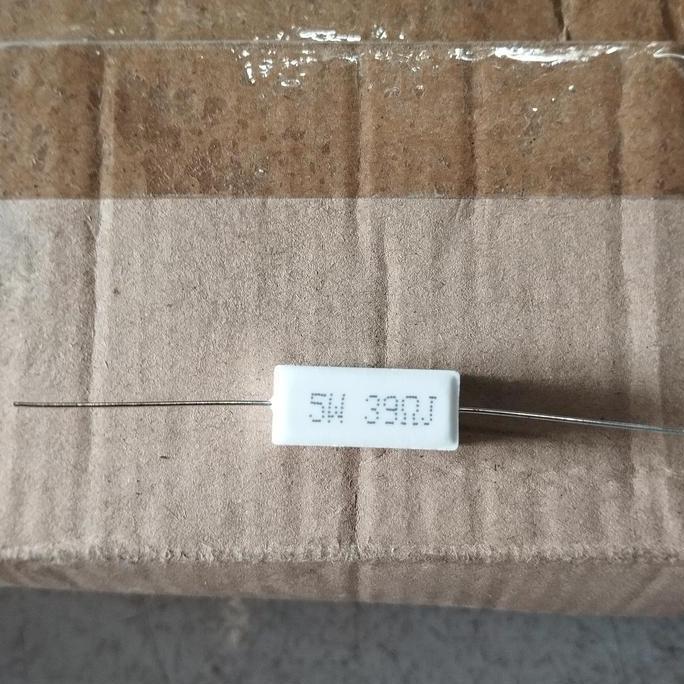 RESITOR KAPUR 5W 39 OHM NEBU