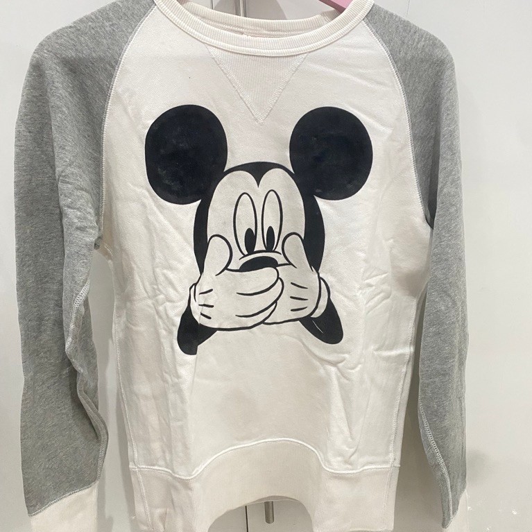 crewneck mickey