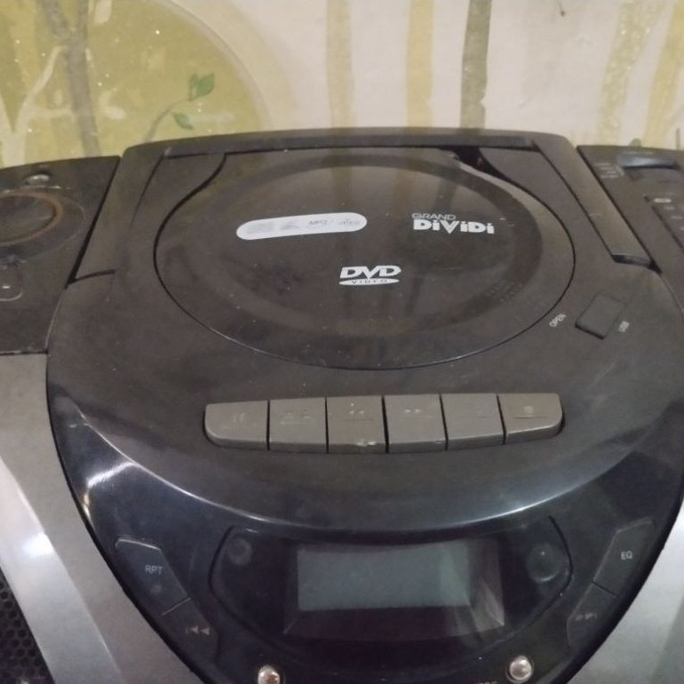 Tape Compo Merk Polytron GD-715I