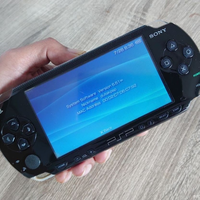 Game Portable PSP 1000