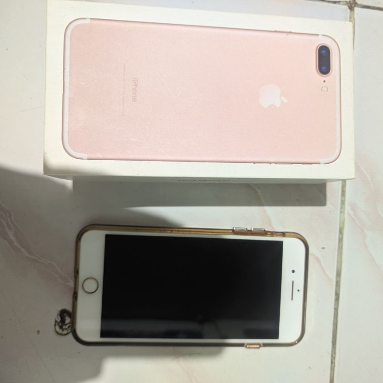 iPhone 7+ ibox