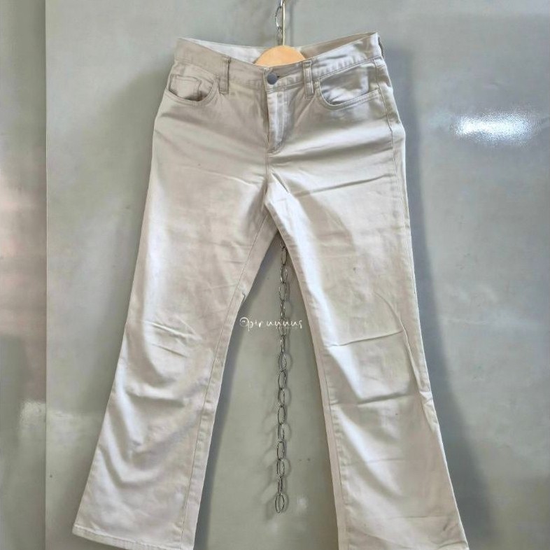 celana wanita chinos cream L