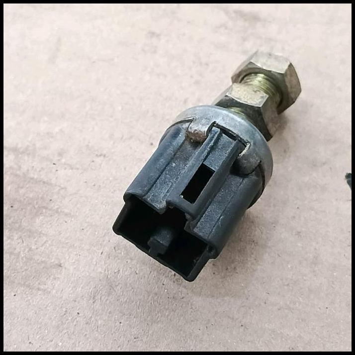 BEST DEAL SWITCH SENSOR PEDAL REM BEKAS MOBIL TOYOTA KIJANG SUPER G GRAND ROVER 