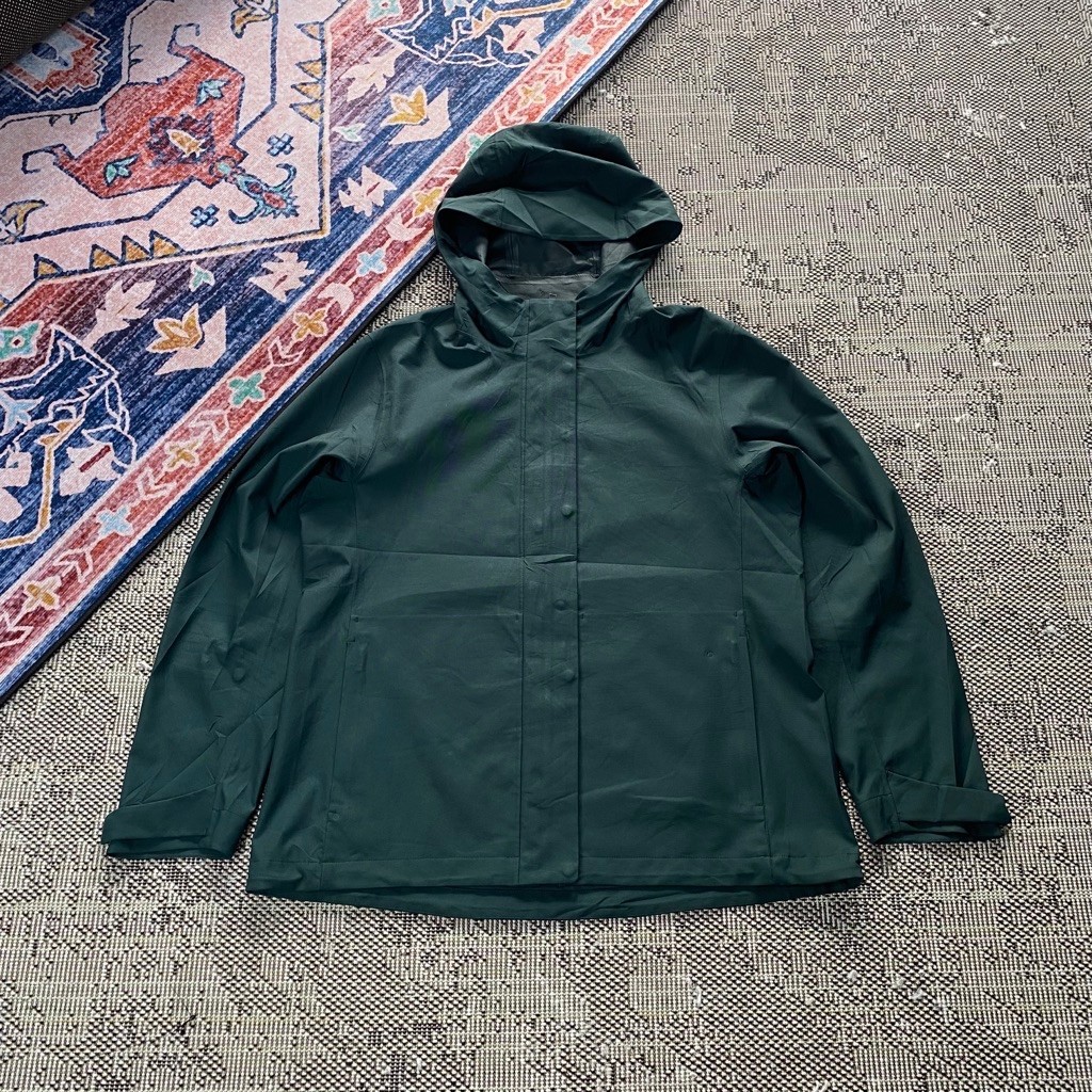 JACKET BLOCKTECH UNIQLO, size M