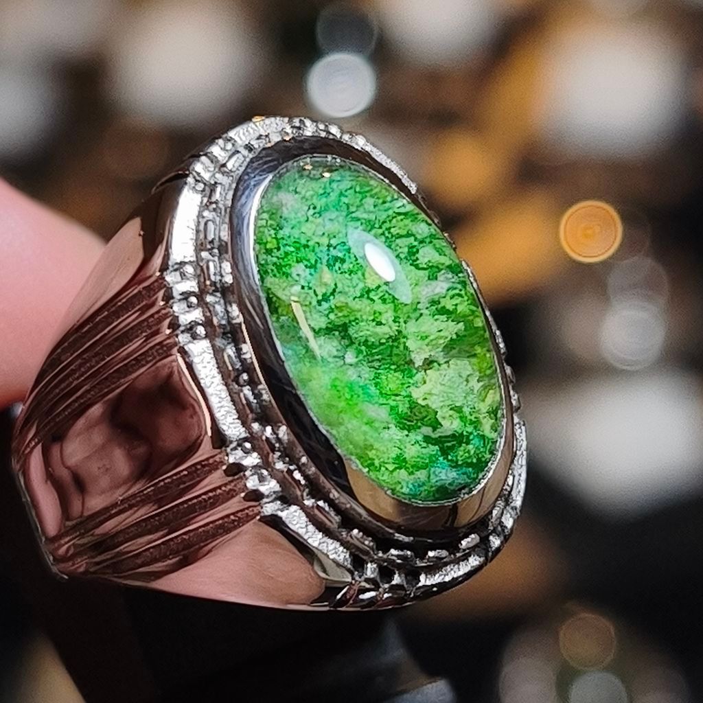 BATU KECUBUNG KARANG HIJAU  ring size 7
