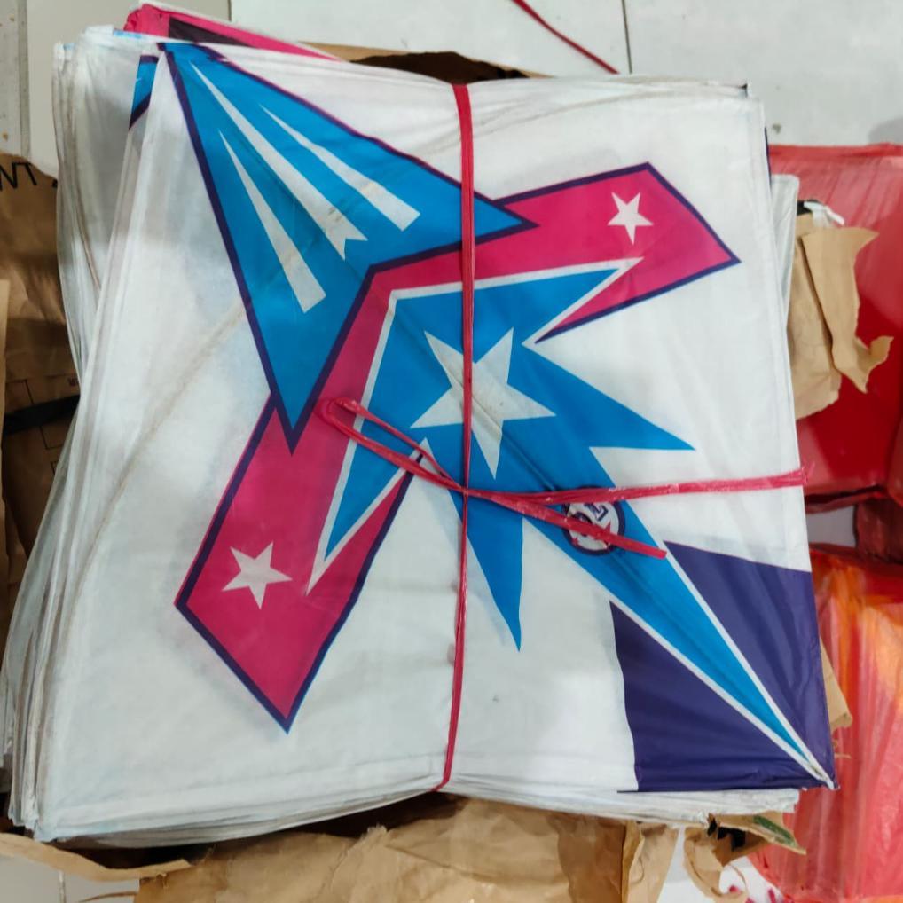 10 Pcs Layang Layang Plastik / Layangan Sablon / Layangan Minyak / Mainan Layangan Jadul Keuntungan