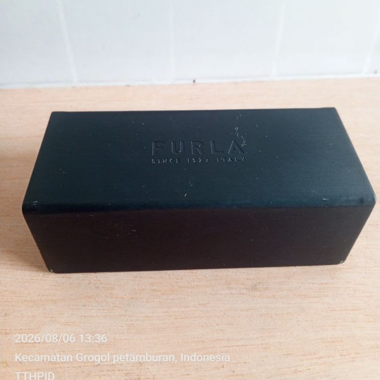 Case Kotak Tempat Kacamata Furla Second Original Preloved